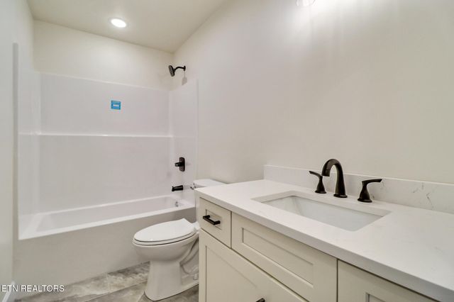 149 Falling Leaf Rd Rd, Jamestown, TN 38556