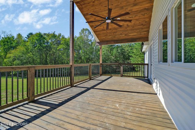 149 Falling Leaf Rd Rd, Jamestown, TN 38556