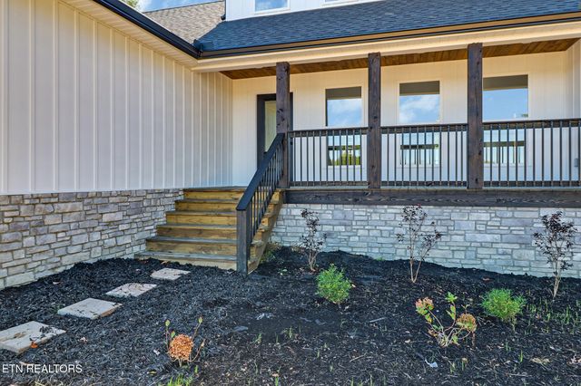 149 Falling Leaf Rd Rd, Jamestown, TN 38556