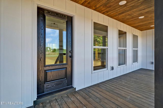 149 Falling Leaf Rd Rd, Jamestown, TN 38556