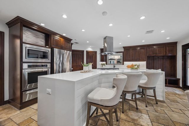 8321 Burkhart Court, Houston, TX 77055