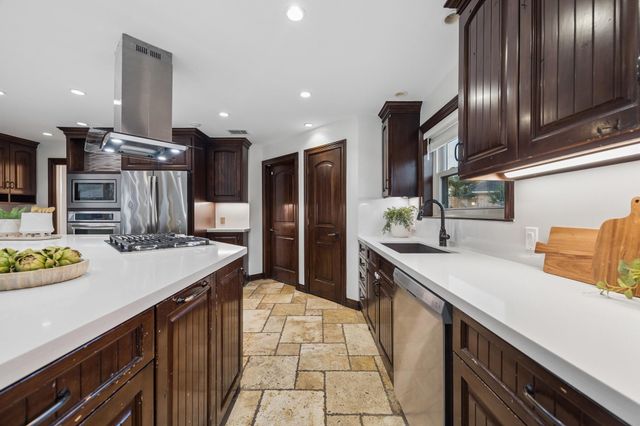 8321 Burkhart Court, Houston, TX 77055