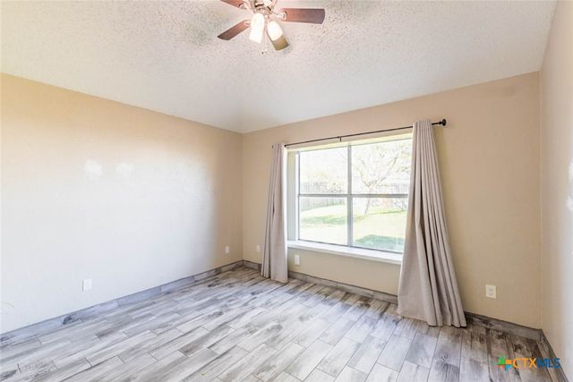 2305 Fieldstone Drive, Killeen, TX 76549