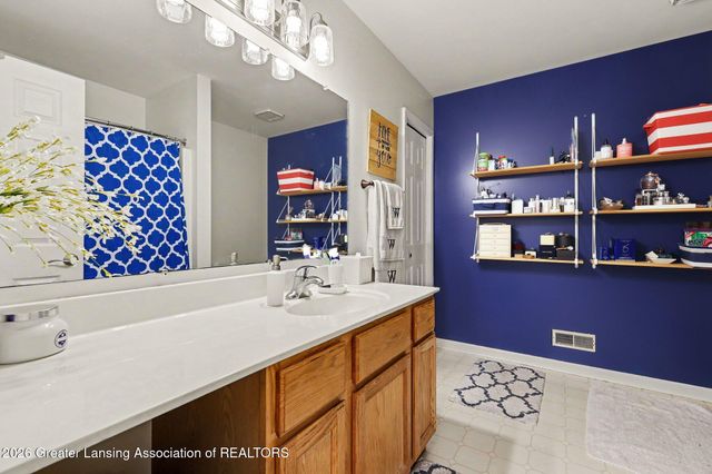 1374 Daylily Drive, Holt, MI 48842