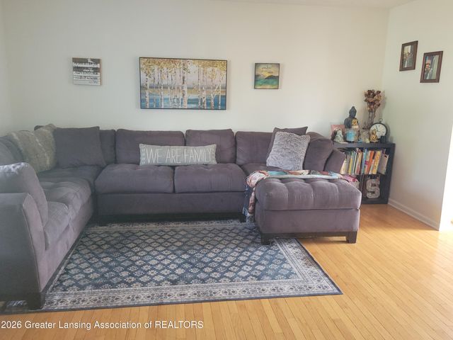 1374 Daylily Drive, Holt, MI 48842