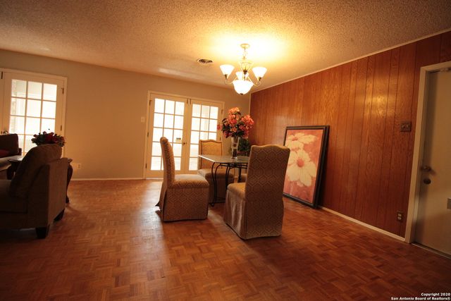 6515 Joline Ln, San Antonio, TX 78218