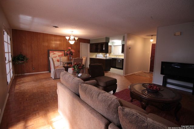 6515 Joline Ln, San Antonio, TX 78218