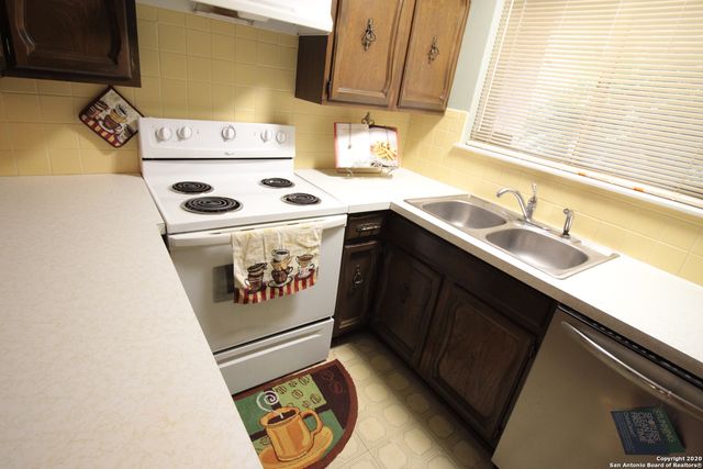 6515 Joline Ln, San Antonio, TX 78218