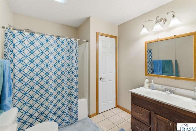 120 Palmer Path, Mankato, MN 56001