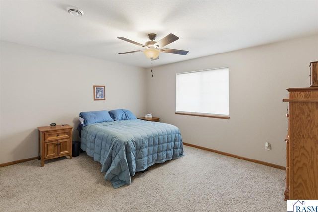 120 Palmer Path, Mankato, MN 56001