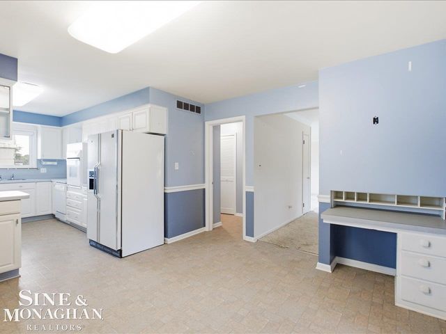 6639 Fred W Moore Highway, China Twp, MI 48054