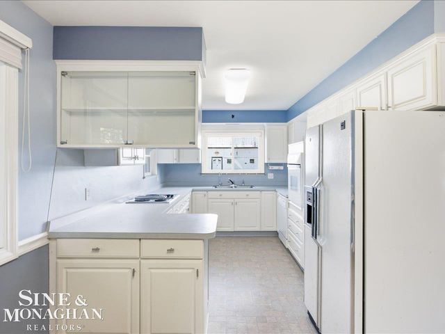 6639 Fred W Moore Highway, China Twp, MI 48054