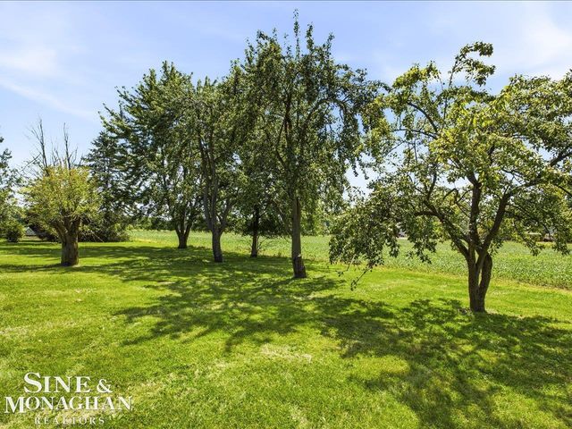 6639 Fred W Moore Highway, China Twp, MI 48054