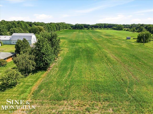 6639 Fred W Moore Highway, China Twp, MI 48054