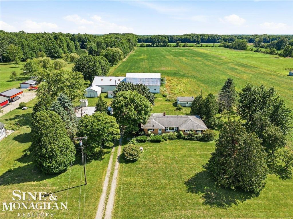 6639 Fred W Moore Highway, China Twp, MI 48054