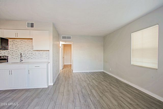 6808 N 23RD Avenue 6, Phoenix, AZ 85015