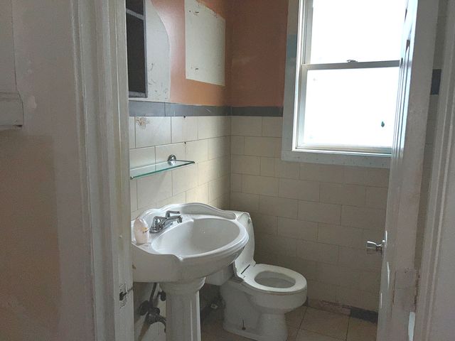 12557 Ann Street, Blue Island, IL 60406