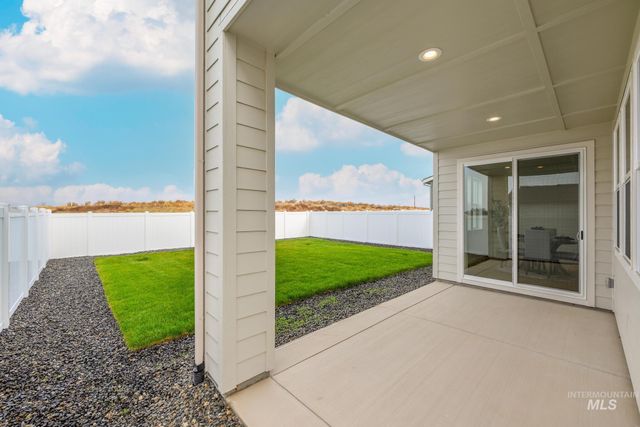 14720 Wing Spread Dr, Caldwell, ID 83607