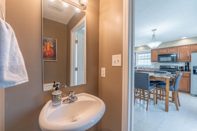 2602 S Addisyn Lane, Bloomington, IN 47403