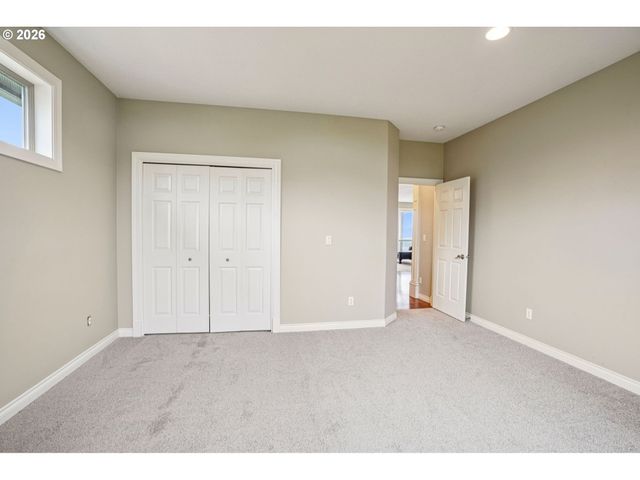 49 ESSEX Dr, Kelso, WA 98626