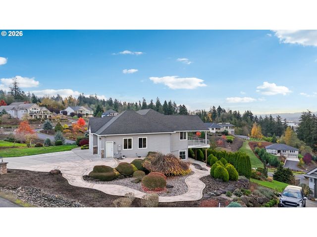49 ESSEX Dr, Kelso, WA 98626