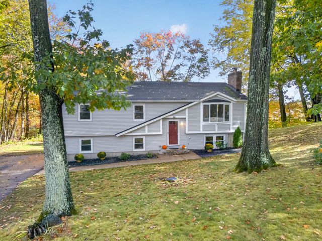 38 Twinbrook Avenue, Salem, NH 03079