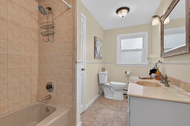 38 Twinbrook Avenue, Salem, NH 03079