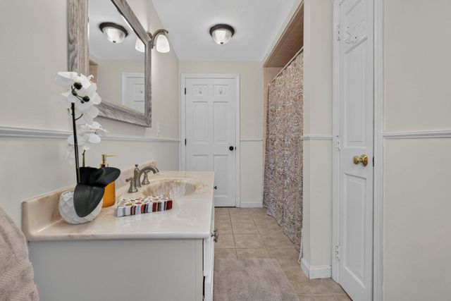 38 Twinbrook Avenue, Salem, NH 03079