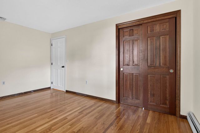 38 Twinbrook Avenue, Salem, NH 03079
