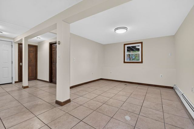 38 Twinbrook Avenue, Salem, NH 03079