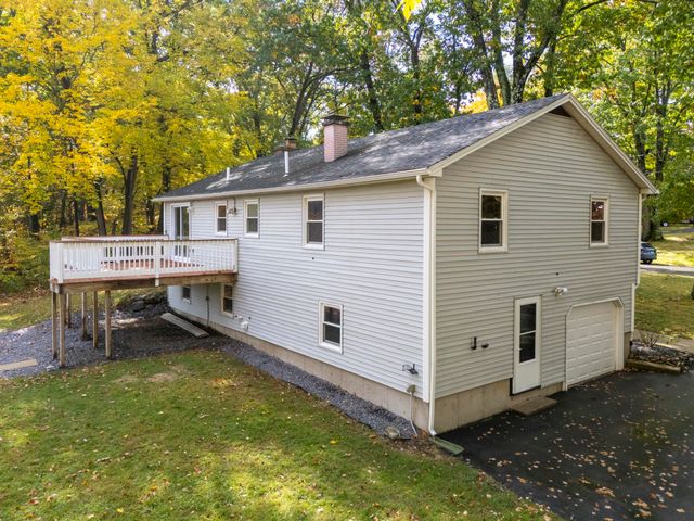 38 Twinbrook Avenue, Salem, NH 03079