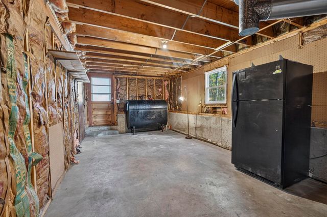 38 Twinbrook Avenue, Salem, NH 03079