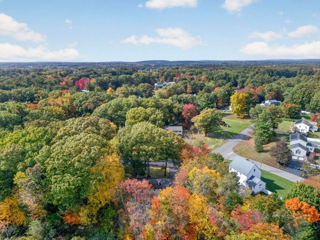 38 Twinbrook Avenue, Salem, NH 03079