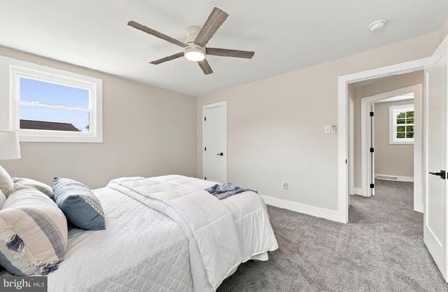 388 CLEVELAND AVE, West Berlin, NJ 08091