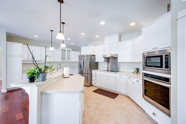 135 Osprey Ln, Pullman, WA 99163