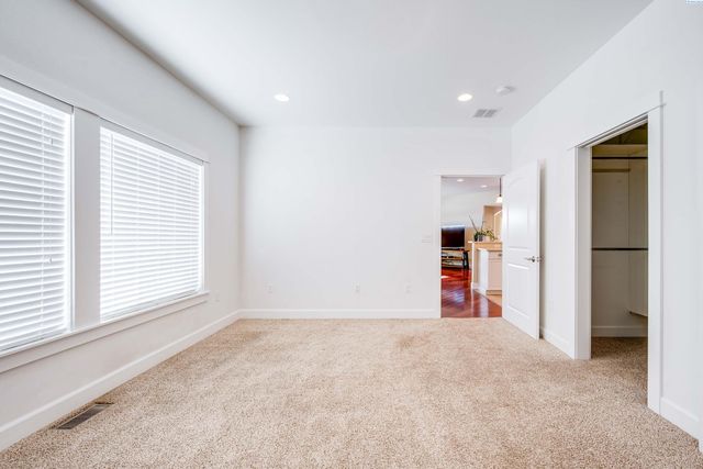 135 Osprey Ln, Pullman, WA 99163