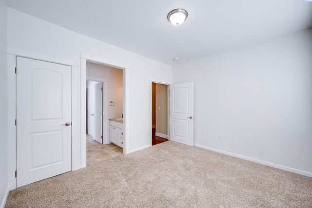 135 Osprey Ln, Pullman, WA 99163