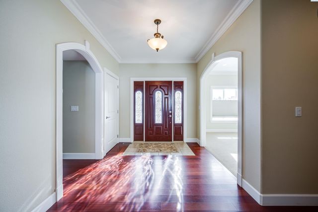 135 Osprey Ln, Pullman, WA 99163