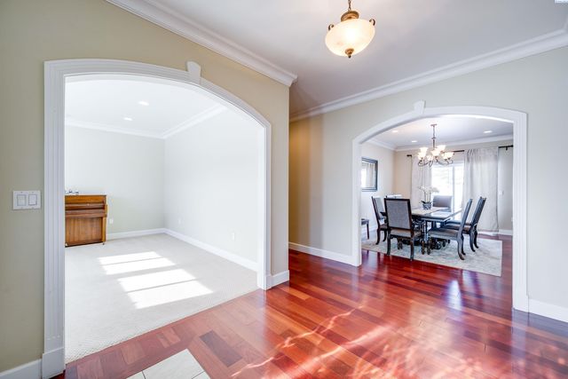 135 Osprey Ln, Pullman, WA 99163