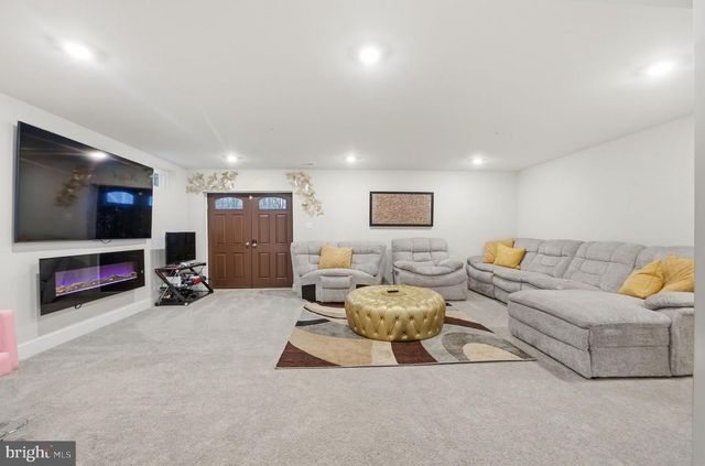 11101 APPLECROSS CT, White Plains, MD 20695