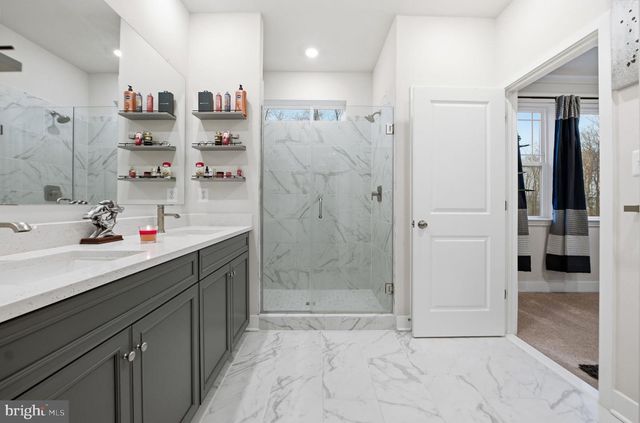 11101 APPLECROSS CT, White Plains, MD 20695