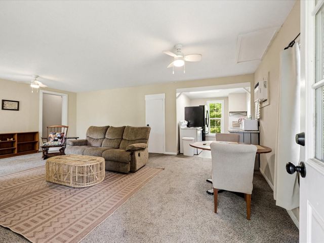 7477 Hidden Acres Drive, Cleveland, TX 77328