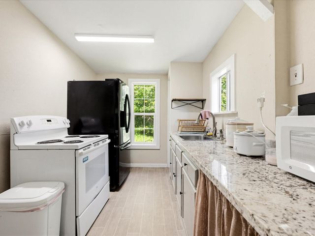 7477 Hidden Acres Drive, Cleveland, TX 77328