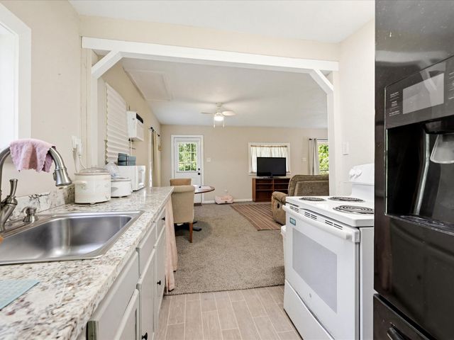 7477 Hidden Acres Drive, Cleveland, TX 77328