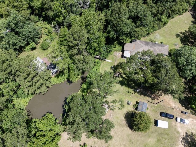 7477 Hidden Acres Drive, Cleveland, TX 77328