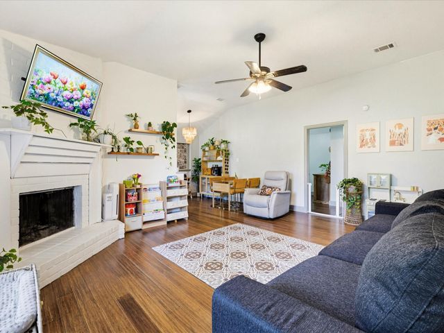 7477 Hidden Acres Drive, Cleveland, TX 77328