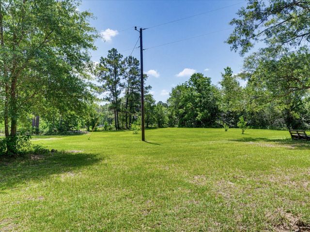 7477 Hidden Acres Drive, Cleveland, TX 77328