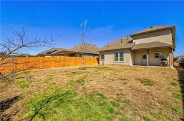 144 Pine Island LN, Leander, TX 78641