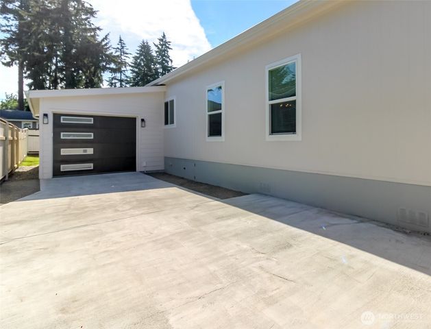 37856 40th Avenue S, Auburn, WA 98001