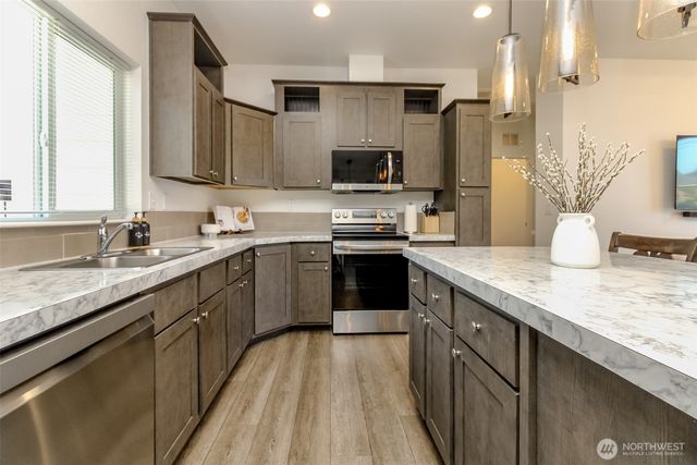 37856 40th Avenue S, Auburn, WA 98001